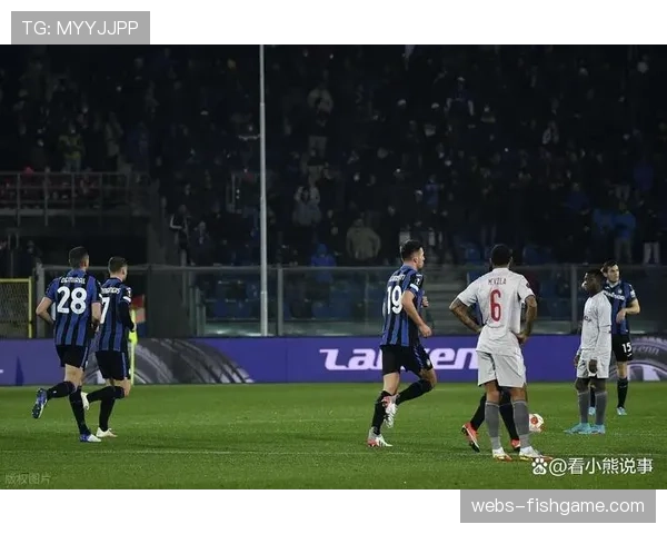 国际米兰进行封闭训练，重点演练定位球攻防